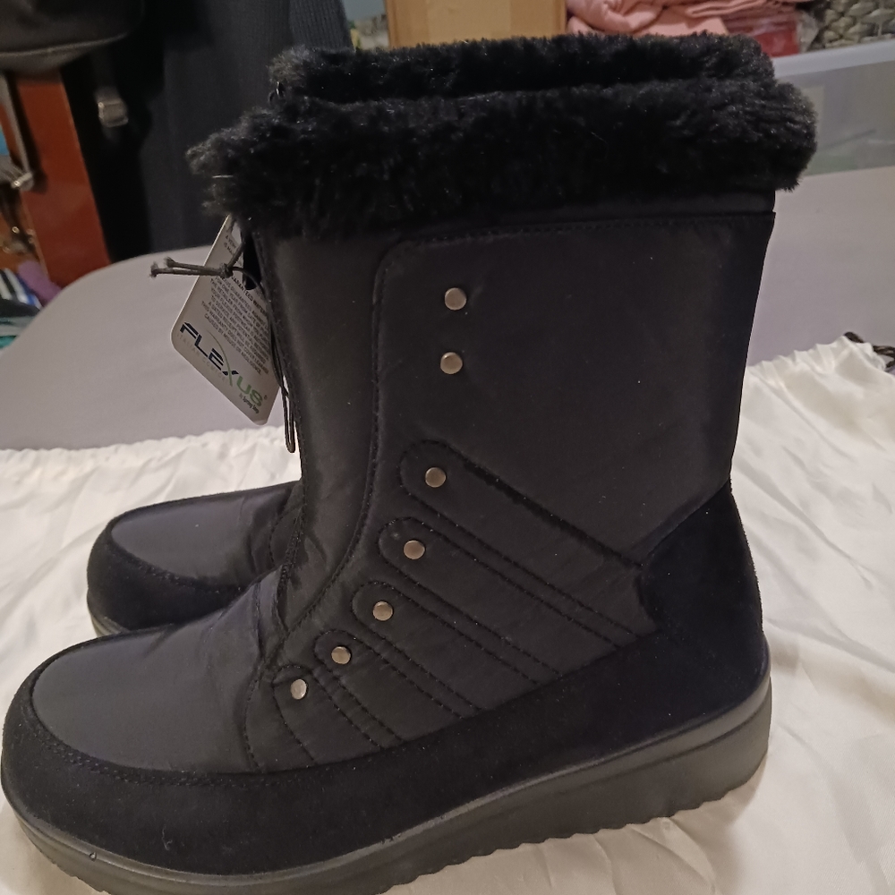 NWT!! WOMEN'S WATERPROOF WINTER BOOTS Sz 7 - Picture 3 of 13
